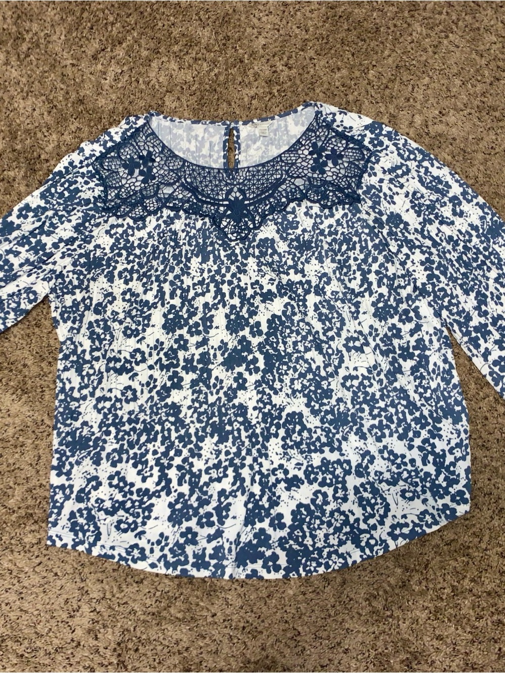 Women's Size 2XL Blouse.